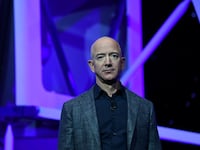 2021-06-07T111255Z_1646479671_RC2NVN94FCYP_RTRMADP_3_SPACE-EXPLORATION-BLUEORIGIN-BEZOS_ybirpn