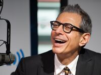 articles/2012/11/08/jeff-goldblum-on-theresa-rebeck-s-seminar-celebrity-death-hoaxes-more/jeff-goldblum-munoz-tease_aylimm