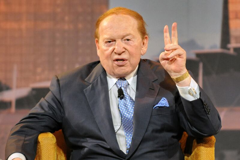 articles/2011/12/16/casino-magnate-sheldon-adelson-is-betting-on-newt-gingrich/gingrich-casino-ralston_gmfugt