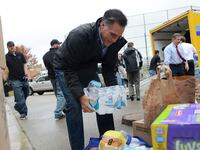 articles/2012/10/30/hurricane-sandy-exposes-mitt-romney-s-self-made-fema-problem/romney-fema-fail-avlon_twiu4u