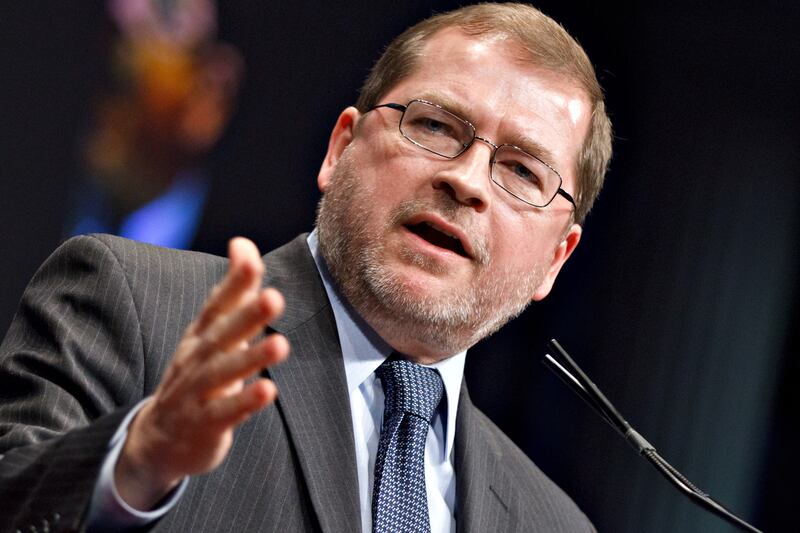articles/2012/11/16/grover-norquist-sees-the-fiscal-cliff-and-guns-it/grover-norquist-grove_dbcwuh