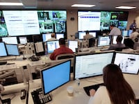articles/2013/03/10/why-the-u-s-is-not-in-a-cyber-war/130309-brookings-cyber-war-tease-embed_fnovem