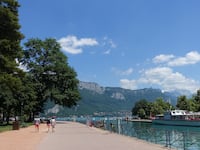 Jardins_de_l_Europe___Annecy__35334291472_dq4wbj