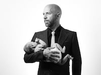 articles/2015/10/15/how-sex-addict-neil-strauss-quit-the-game/151014-crocker-strauss-tease_wy4v3u