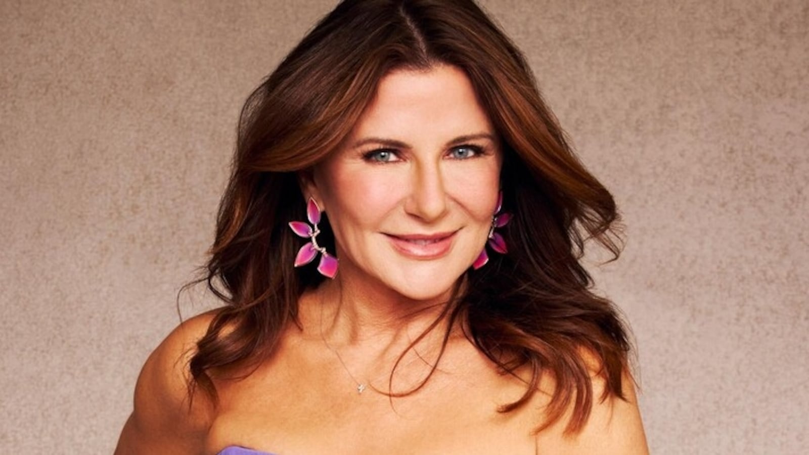 The Golden Bachelor, Cindy