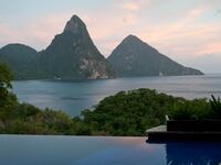 galleries/2013/10/13/nine-jaw-dropping-hotel-room-views-around-the-world-photos/131011-jaw-dropping-hotel-tease_tqefh1