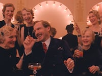 articles/2014/03/06/ralph-fiennes-discusses-the-grand-budapest-hotel-j-lo-and-that-seinfeld-episode/20140305-stern-fiennes_znpbsj