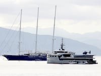 Koru and Abeoma, Jeff BezosÆ yachts