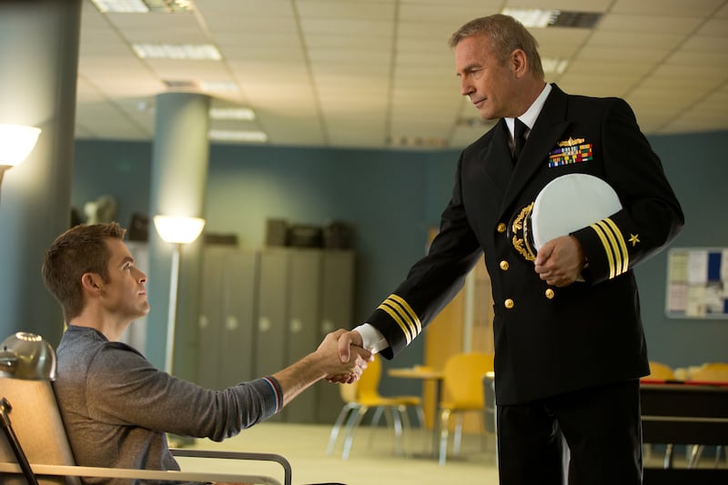 articles/2014/01/28/are-we-in-the-midst-of-a-kevin-costner-comeback/140127-romano-costner-tease_j3pmtc
