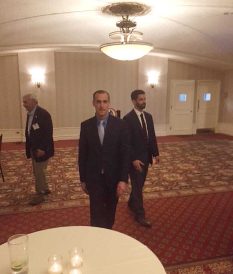 articles/2016/06/21/corey-lewandowski-freshly-fired-by-donald-trump-stars-at-gop-donor-event/160621-siegel-corey-lewandowski-embed-1_hzi4rr
