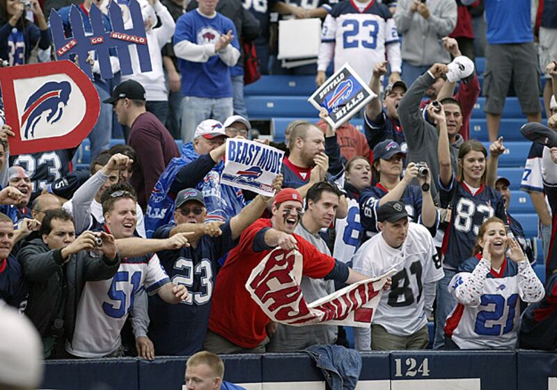 galleries/2011/12/28/america-s-drunkest-cities-photos/football-fans---buffalo_g5qmdi