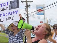 170706-resnick-healthcare-protest-hero_myyn69