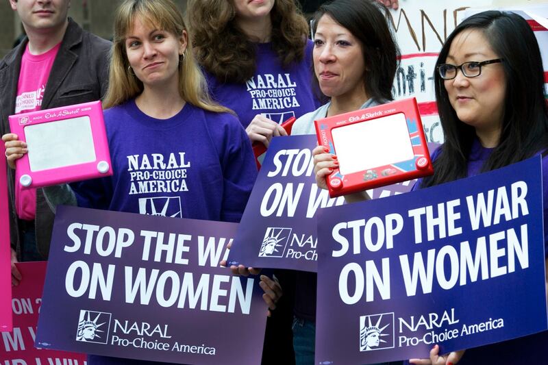 articles/2012/04/02/romney-women-voters/women-2012_bmdm7q