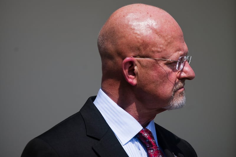 articles/2014/02/23/spy-chief-we-can-t-stop-another-snowden/140221-lake-clapper-tease_kludai