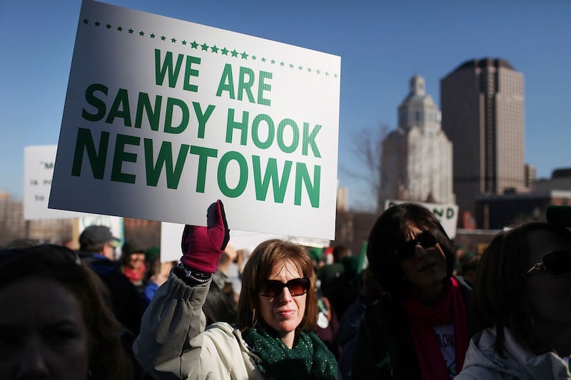 articles/2013/06/14/six-months-after-newtown-gun-violence-debate-continue/130613-newtown-anniversary-shapiro-tease_jmvsxd