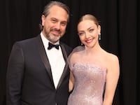 Thomas Sadoski and Amanda Seyfried.