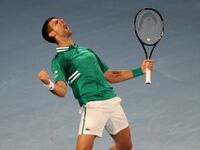 2022-01-05T213529Z_1899397828_RC29TR9MXKS5_RTRMADP_3_TENNIS-AUSTRALIA-DJOKOVIC_kaapsw