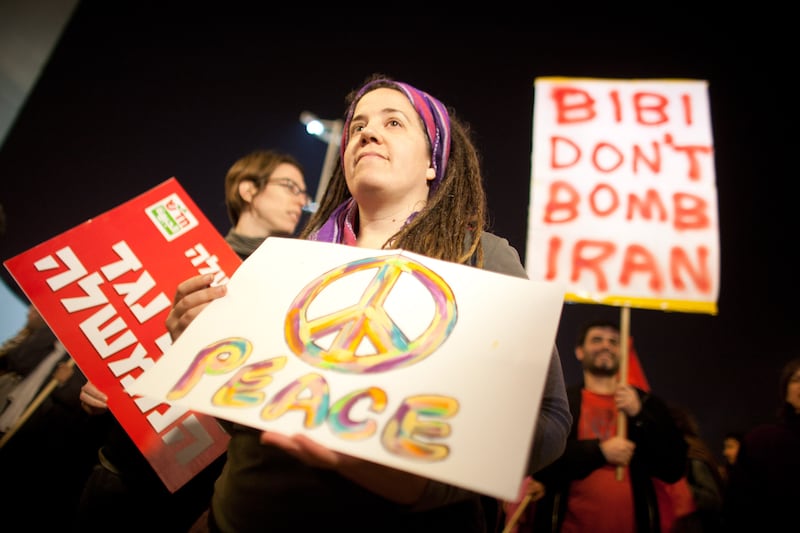 articles/2012/04/27/all-zionist-girl/peace-rally-israel-openz_lpot81