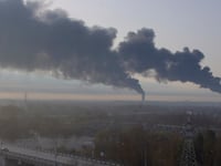 2022-04-25T150058Z_905831611_RC2EUT9JLO1Q_RTRMADP_3_RUSSIA-FIRE-OILSTORAGE_wkljqa