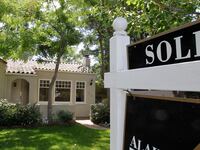 articles/2012/11/15/housing-comeback-continues/housing-market-up-zeitlin_rryylj