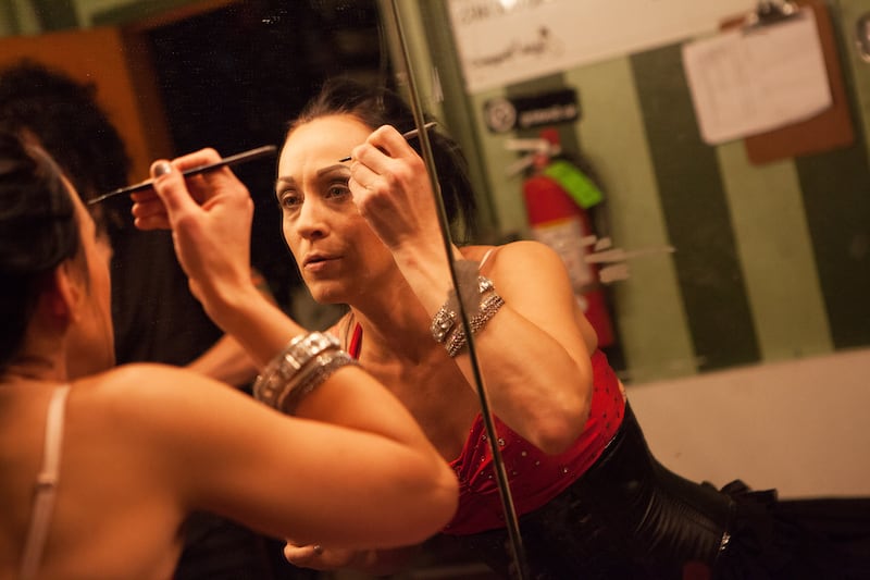 galleries/2016/09/05/behind-the-scenes-of-the-coney-island-sideshow/160902_coney_island_12_hme1eq