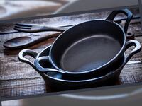 Lodge cast iron skillet reviews