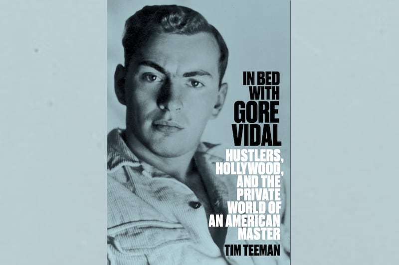 articles/2013/11/08/gore-vidal-s-tragic-final-decade/131108-in-bed-with-gore-vidal-embed_xly5da