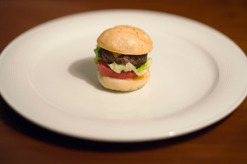 articles/2011/06/18/caloric-restriction-the-science-of-eating-less-and-living-longer/eat-less-live-longer-roberts_clwief