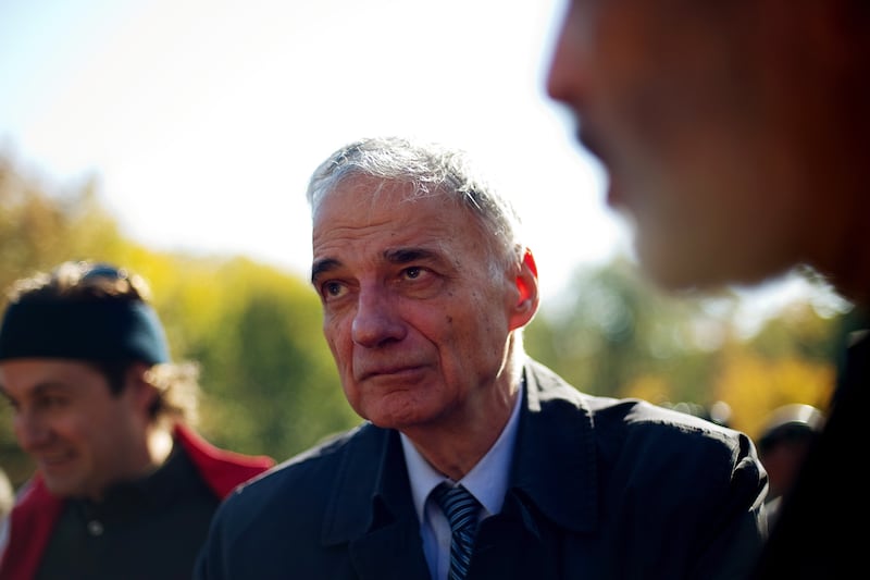 articles/2014/05/14/citizen-nader-is-still-on-the-case/140513-evans-nader-tease_kafeuv