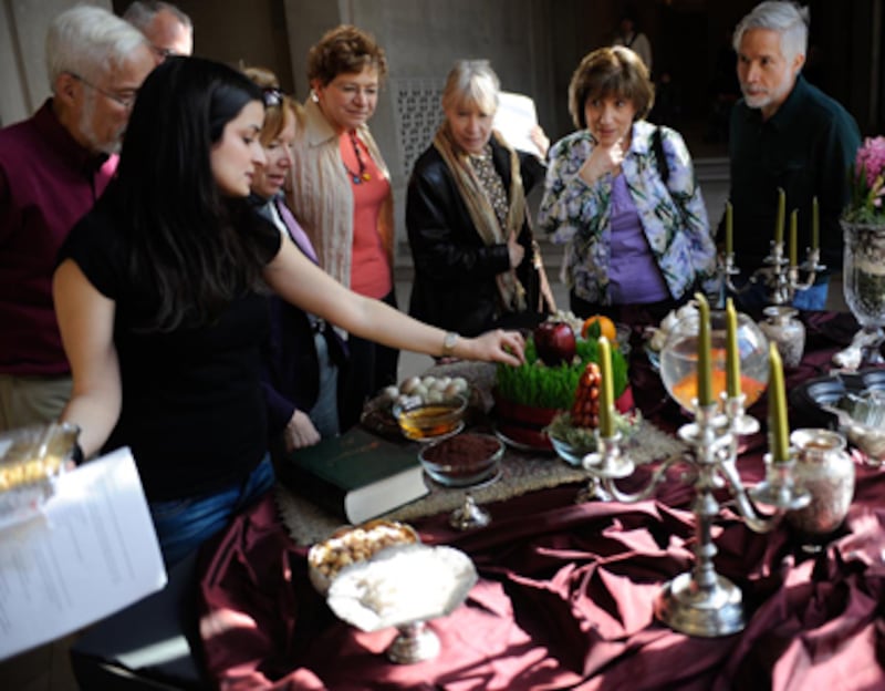 articles/2011/03/23/persian-new-year-celebration-with-author-azar-nafisi/fragala-smith-norouz---main_px0sll