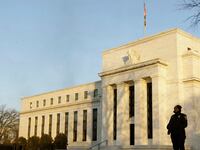 articles/2013/09/24/some-traders-got-no-taper-decisions-news-early/130924-fed-reserve-cheat_bbl37q