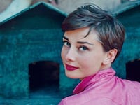 articles/2015/07/14/audrey-hepburn-up-close-and-very-personal/150713-Audrey-Hepburn-tease_ge3zo6
