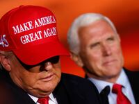 2020-11-02T231143Z_31921247_RC2BVJ93X0KA_RTRMADP_3_USA-ELECTION-TRUMP_bkqs2f