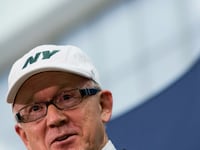 cheats/2017/01/19/trump-names-n-y-jets-owner-woody-johnson-as-ambassador-to-u-k/170119-woody-johnson-trump-cheat_opvcaf