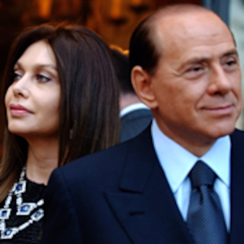 articles/2009/05/04/berlusconis-9-billion-divorce/neaudeau-silvio-berlusconi-divorce_25214_rdgmtw