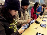 articles/2012/11/03/the-ipad-mini-s-mixed-reception-tech-bloggers-weigh-in/ipad-mini-reports_ivy4r1