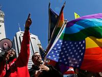 articles/2015/03/31/indiana-could-ve-fixed-its-anti-gay-bill-and-passed-it/150331-kucinich-indiana-pence-tease_hgpics