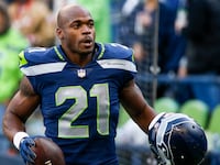 2021-12-05T211322Z_2078433011_MT1USATODAY17299533_RTRMADP_3_NFL-SAN-FRANCISCO-49ERS-AT-SEATTLE-SEAHAWKS_xmhfp5