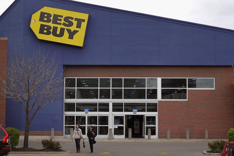 articles/2012/12/20/best-buy-exec-suddenly-resigns/best-buy-mcardle-tease_svb06k