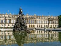 articles/2016/08/27/how-a-mad-king-lost-his-throne-over-a-palace/160826-oConnor-Road-Less-Traveled-embed-3_jr0cf1