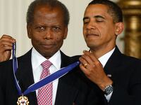 2009-08-12T120000Z_1993704113_GM1E58D0C3Y01_RTRMADP_3_OBAMA_lhrvrf