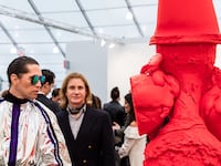 articles/2016/05/05/inside-frieze-new-york-the-mega-rich-s-art-supermarket/160505-teeman-frieze-art-fair-tease_ipds3t