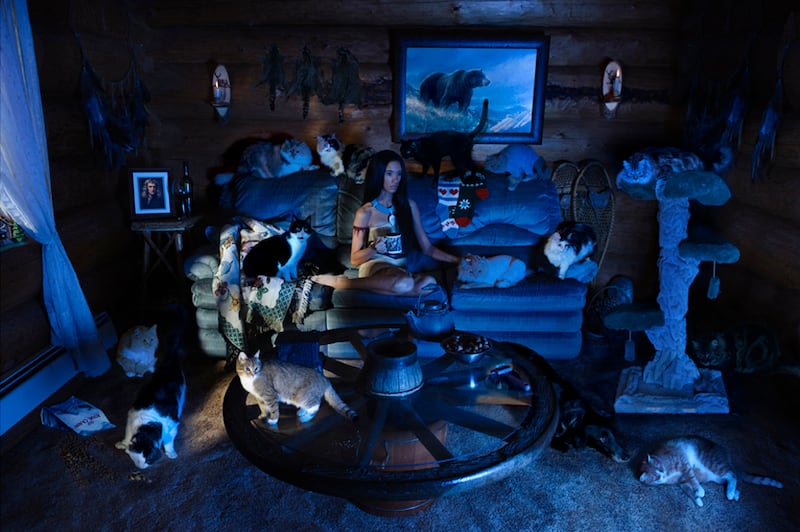 articles/2013/08/09/fallen-princesses-the-amazing-photos-of-depressed-disney-royalty/fallen-princesses-dina-goldstein-pocahontas_xxfoic