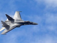 articles/2014/12/04/pentagon-worries-that-russia-can-now-outshoot-u-s-stealth-jets/141203-majumdar-russia-stealth-tease_bueaon