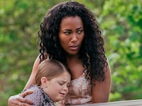 DeWanda Wise as Jessica and Pyper Braun as Alice in Imaginary