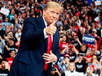 200130-Kucinich-Trump-rally-Des-Moines-tease_eywvdk
