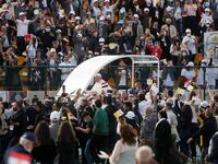 2021-03-07T132048Z_475421765_RC2D6M9EL4U8_RTRMADP_3_POPE-IRAQ-STADIUM_vkhbwr