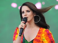 articles/2015/09/19/lana-del-rey-s-trailer-park-days-my-time-with-lizzy-grant/150918-tremblay-del-rey-tease_wtqxoj