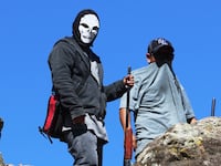 articles/2016/02/13/abandoned-by-the-police-mexicans-fight-to-take-back-their-towns/160212-kryt-mexico-tease2_bgjfjf