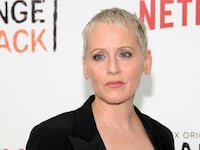 articles/2014/06/08/lori-petty-on-orange-is-the-new-black-the-halcyon-90s-and-discovering-jennifer-lawrence/140608-lori-petty-oitnb-tease_dstpez